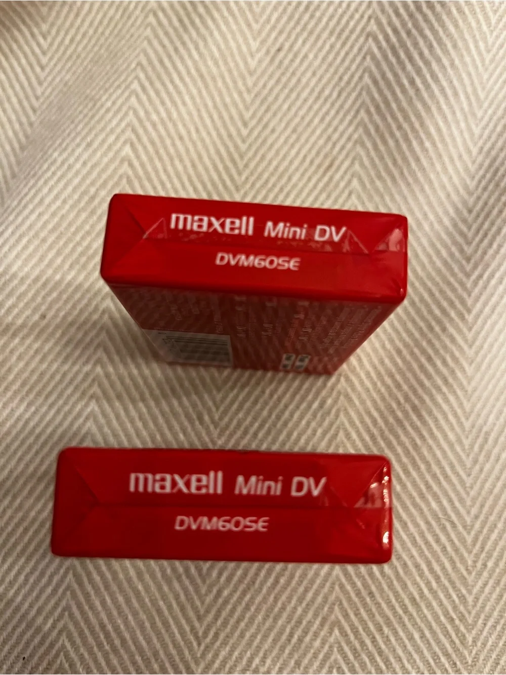 2x Maxell Mini DV 60 Min Tapes
